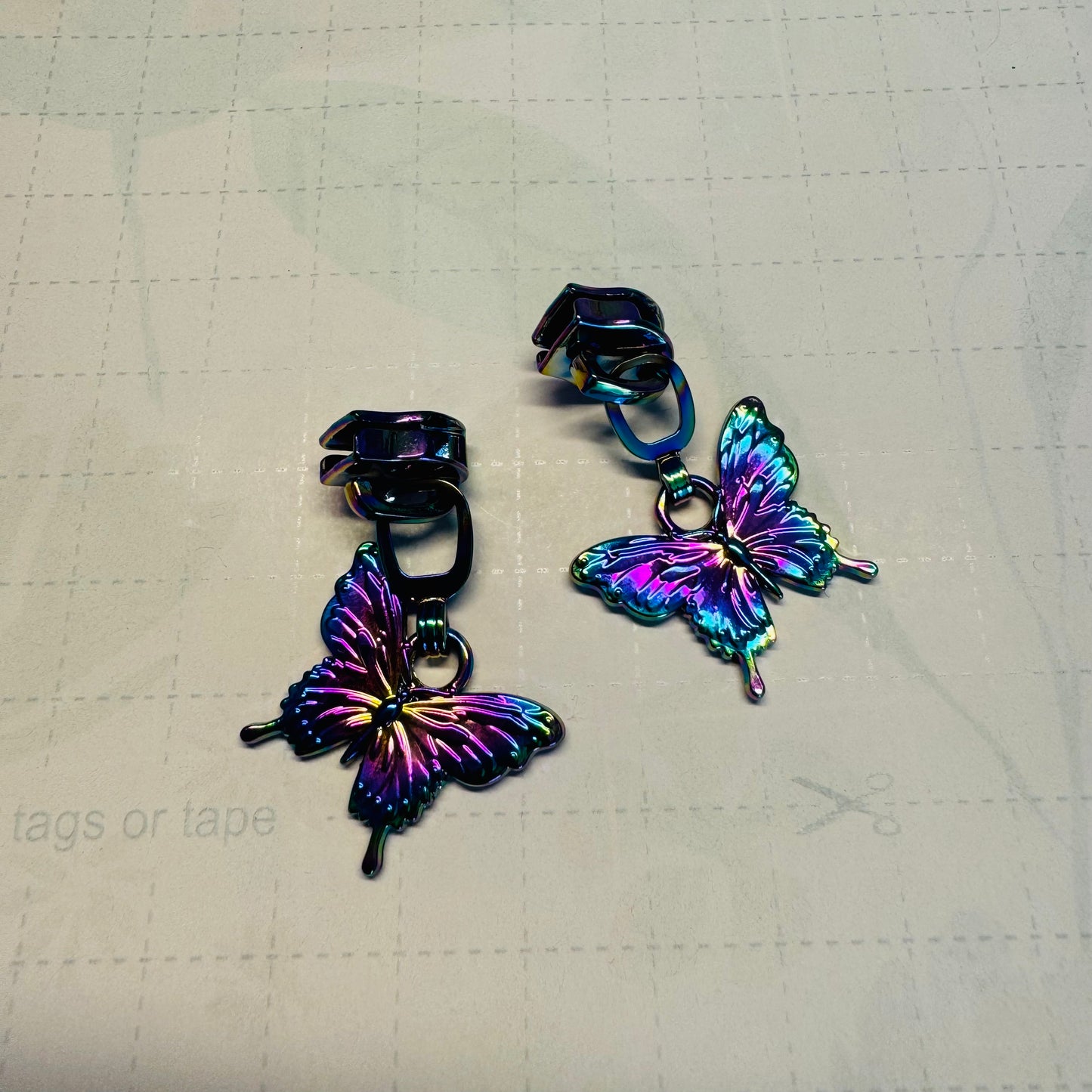 Swallow Tail Butterfly - Rainbow - #5 Nylon Tape Zipper Pull