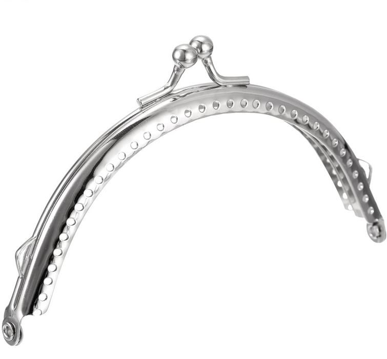 4.13" (10.5 cm) Kiss Clasp - Silver - pack of 1