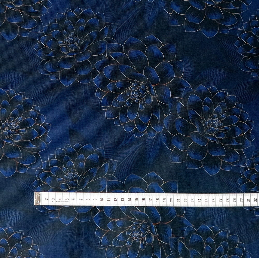 Waterproof Canvas  - small print Blue Floral - 50cm x 157 cm