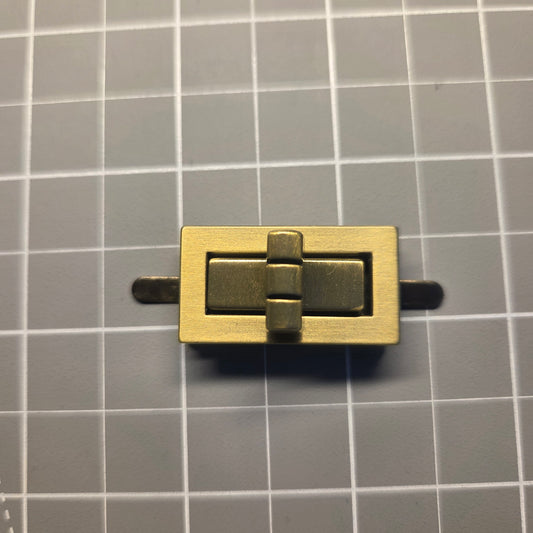 Antique Gold Twist Lock - 17x30mm
